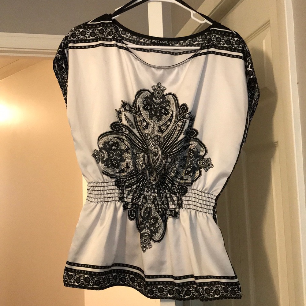Dolman sleeve silky blouse